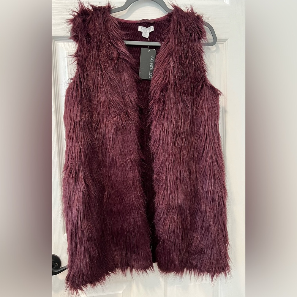 NWT Cotton On Women M/L Long Line Wine Color Sweater Vest Knit/Faux Fur Pockets